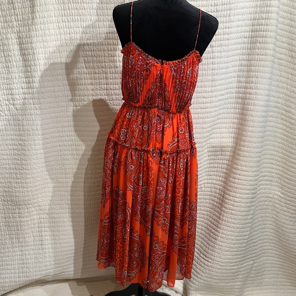 Banana Republic Coral Red Paisley Tiered Dress Size 6
MSRP $178 - Picture 6 of 9